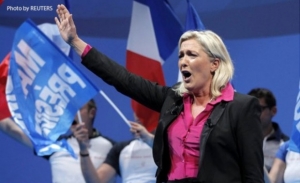 28.07.2015 - Quand un oligarque juif « cashérise » Marine Le Pen