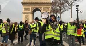 Les Gilets jaunes en France mettent au point leur acte 10 sur Facebook