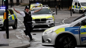 23.03.2017 - Attentat de Londres : la multiplication des mesures anti-terroristes n’a pu empêcher le pire