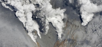 29.09.2014 - Eruption volcanique du Mont Ontake au Japon: un mort, plus de 30 blessés graves