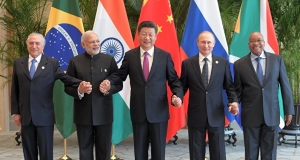 03.09.2017 - Vladimir Poutine se dit impatient de développer des partenariats stratégiques avec les BRICS
