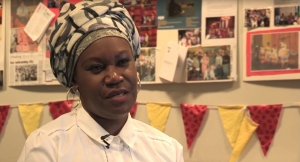 15.03.2016 - Propagande immigrationniste : une réfugiée somalienne nommée "femme de l'année" à Londres