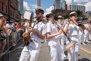 05.08.2017 - Défilés LGBTQ: les militaires canadiens pourront dorénavant marcher en uniforme sans permission spéciale