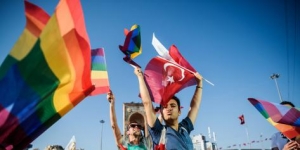 26.06.2017 - Istanbul : la "marche des fiertés" interdite dimanche