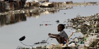 05.01.2016 - Haïti : pourquoi la Croix-Rouge américaine n'a construit que six maisons avec les 488 millions de dollars collectés