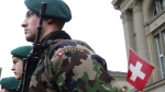 11.09.2016 - Suisse : les citoyens-soldats vent debout contre la directive européenne de contrôle des armes à feu