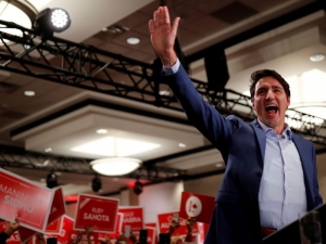 Sécurité renforcée à un rassemblement politique : qui voudrait s´en prendre au soldat Trudeau ?