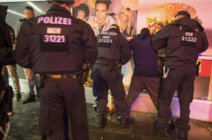 19.02.2016 -  Allemagne : Les migrants ont commis plus de 200.000 crimes et délits en 2015